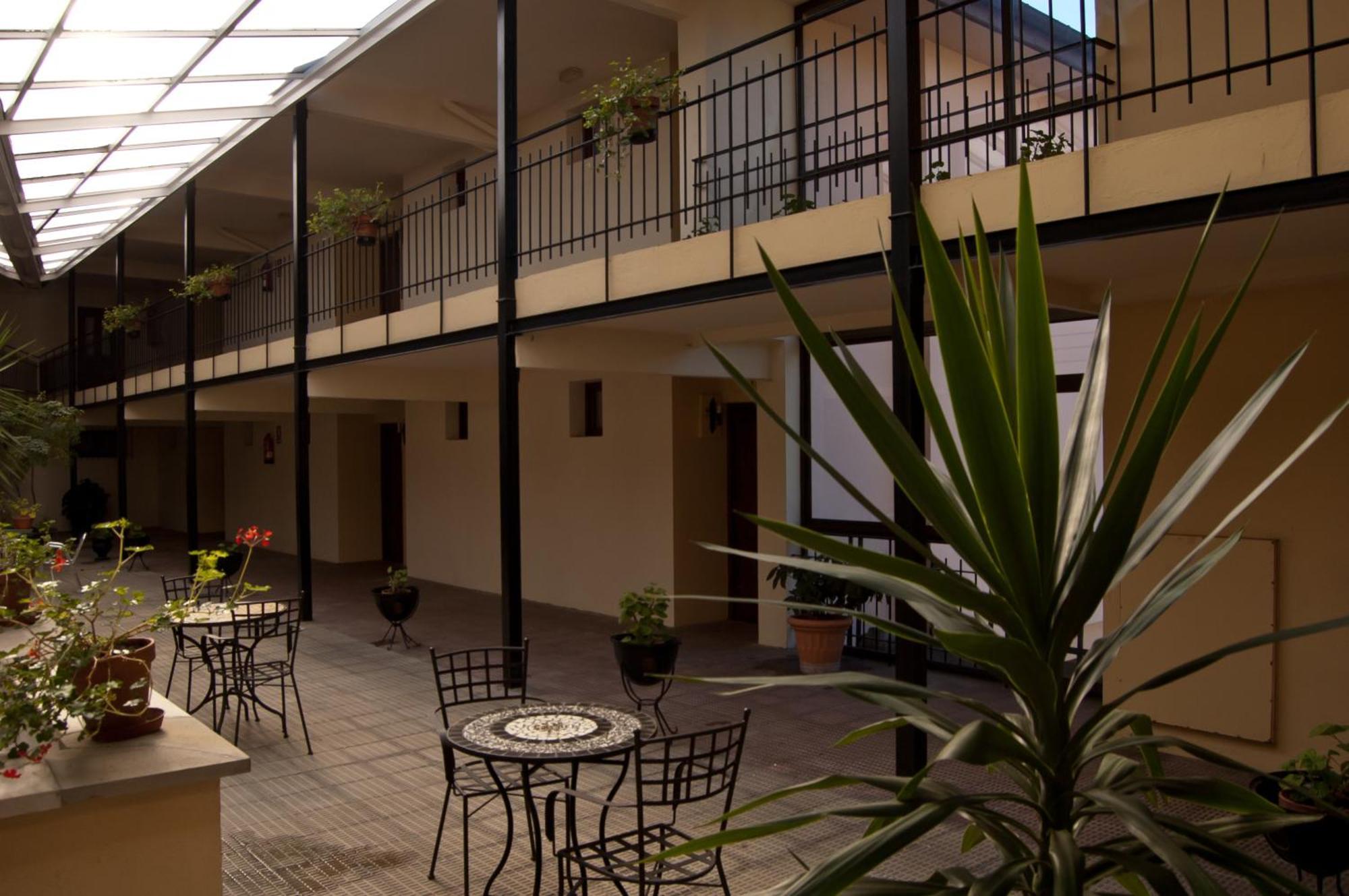 Hotel Urgain Oronoz-Mugaire Bagian luar foto