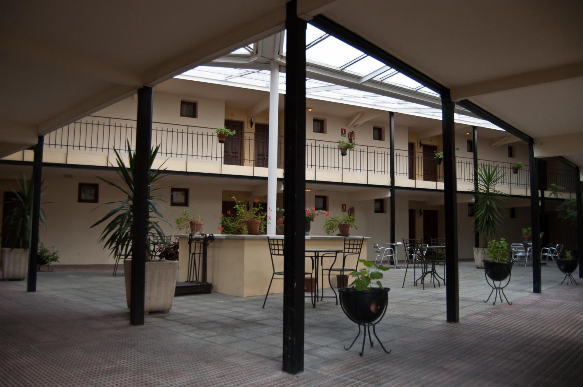 Hotel Urgain Oronoz-Mugaire Bagian luar foto