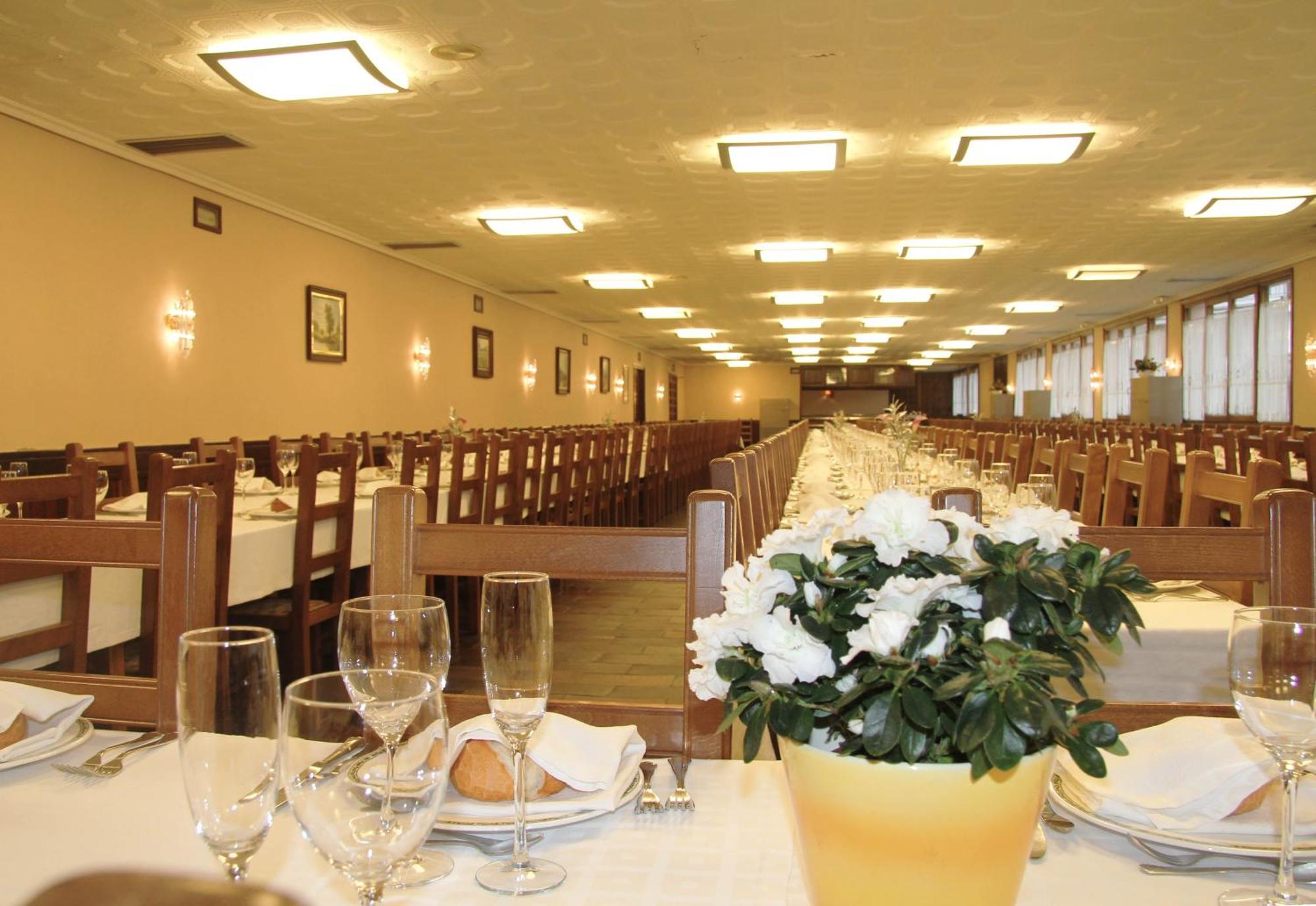 Hotel Urgain Oronoz-Mugaire Bagian luar foto