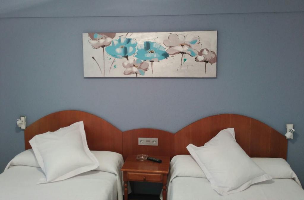 Hotel Urgain Oronoz-Mugaire Bagian luar foto
